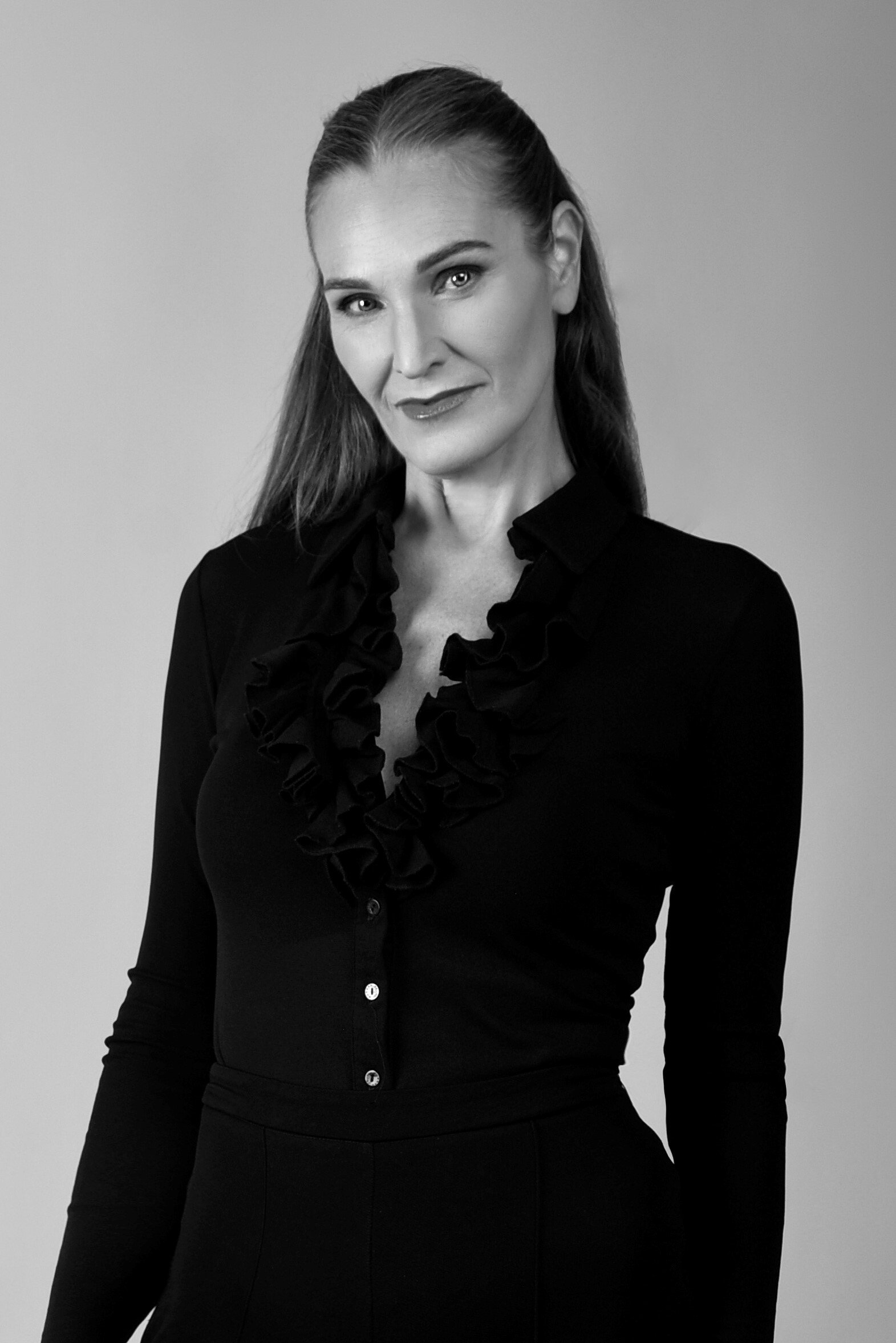 טיפול רגשי - תודעתי, דר' לני שמיר שם טוב, הקליניקה